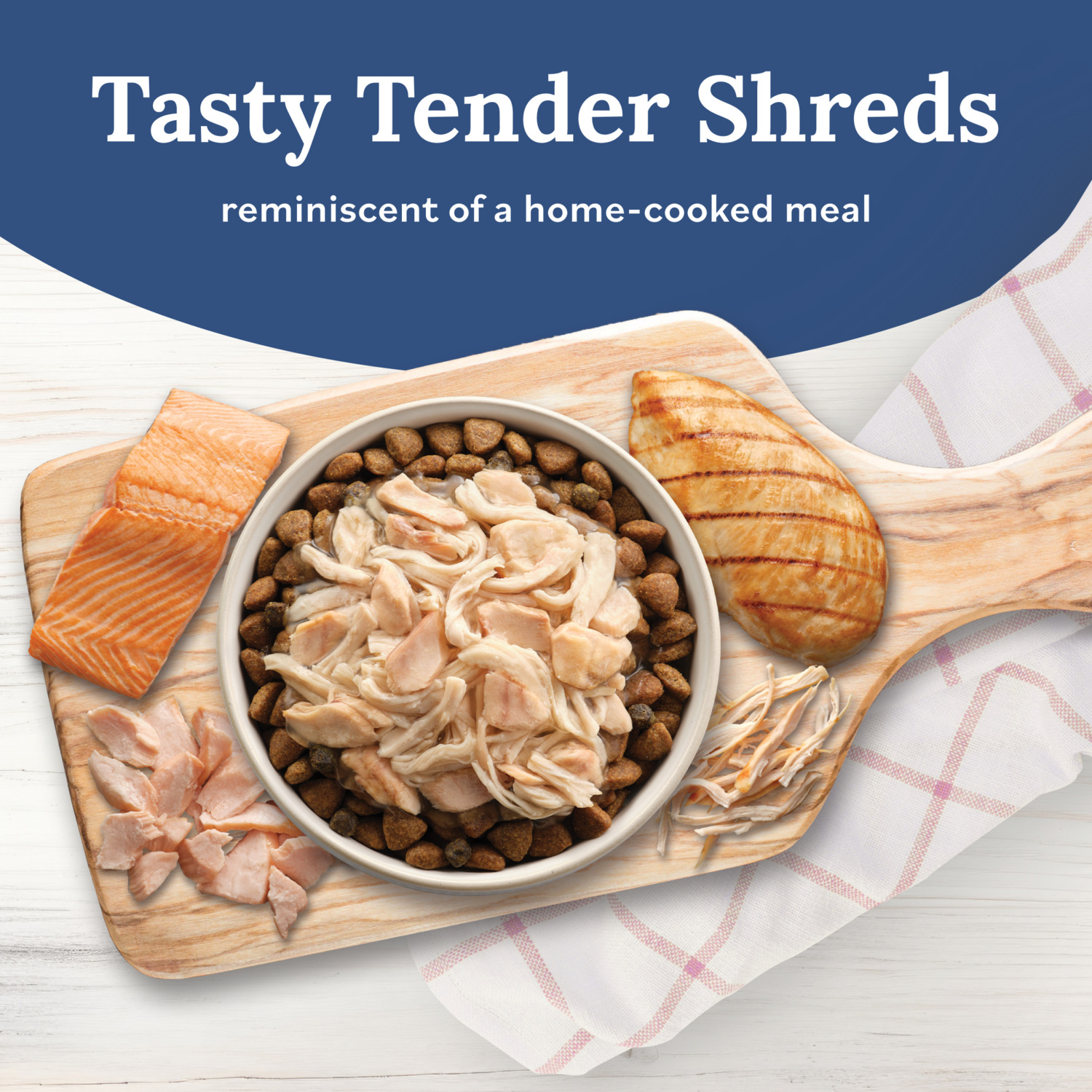 Blue Buffalo Tender Shreds Salmon & Chicken Wet Dog Food Topper In Savory Broth