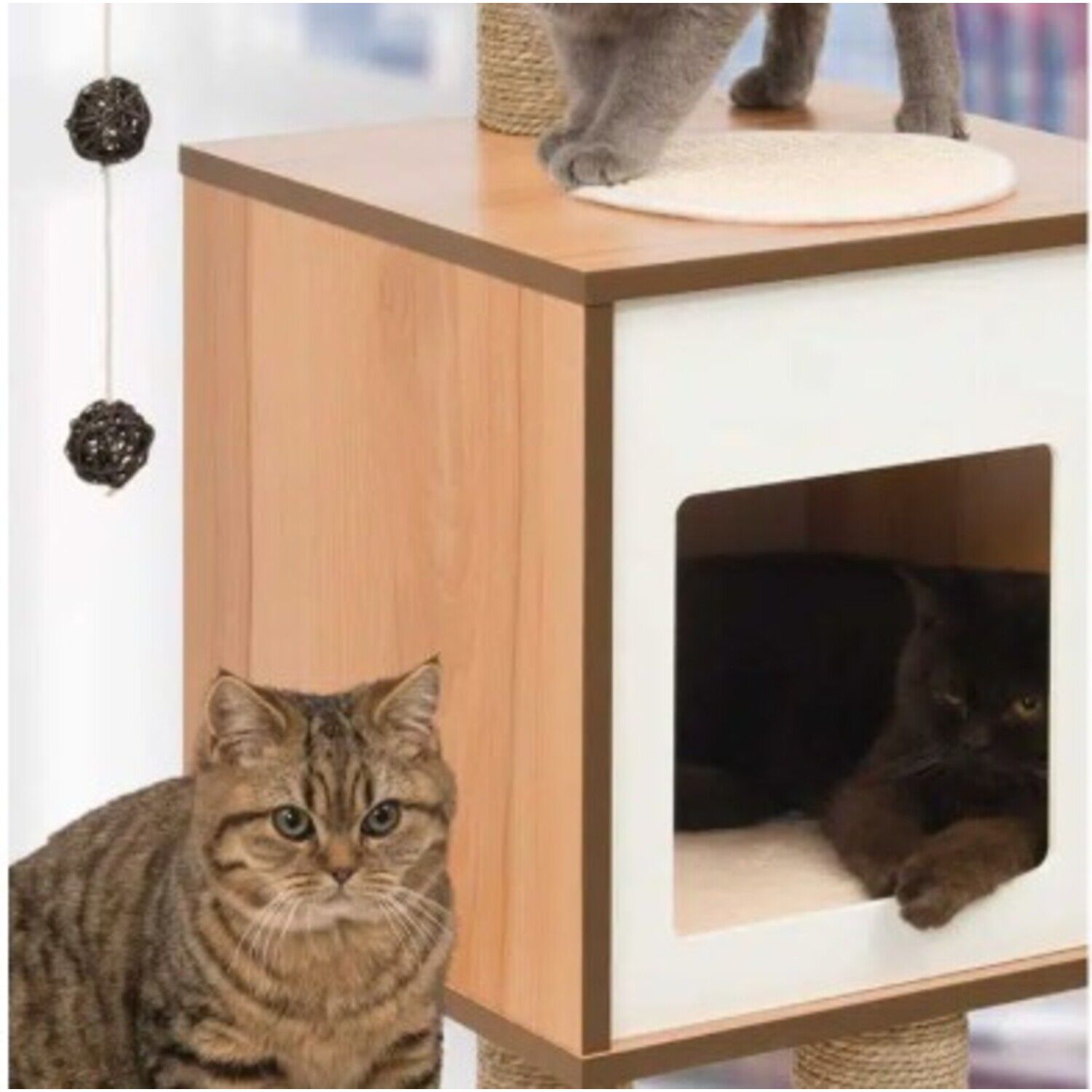 Catit Vesper Walnut Cat Furniture V-High Base