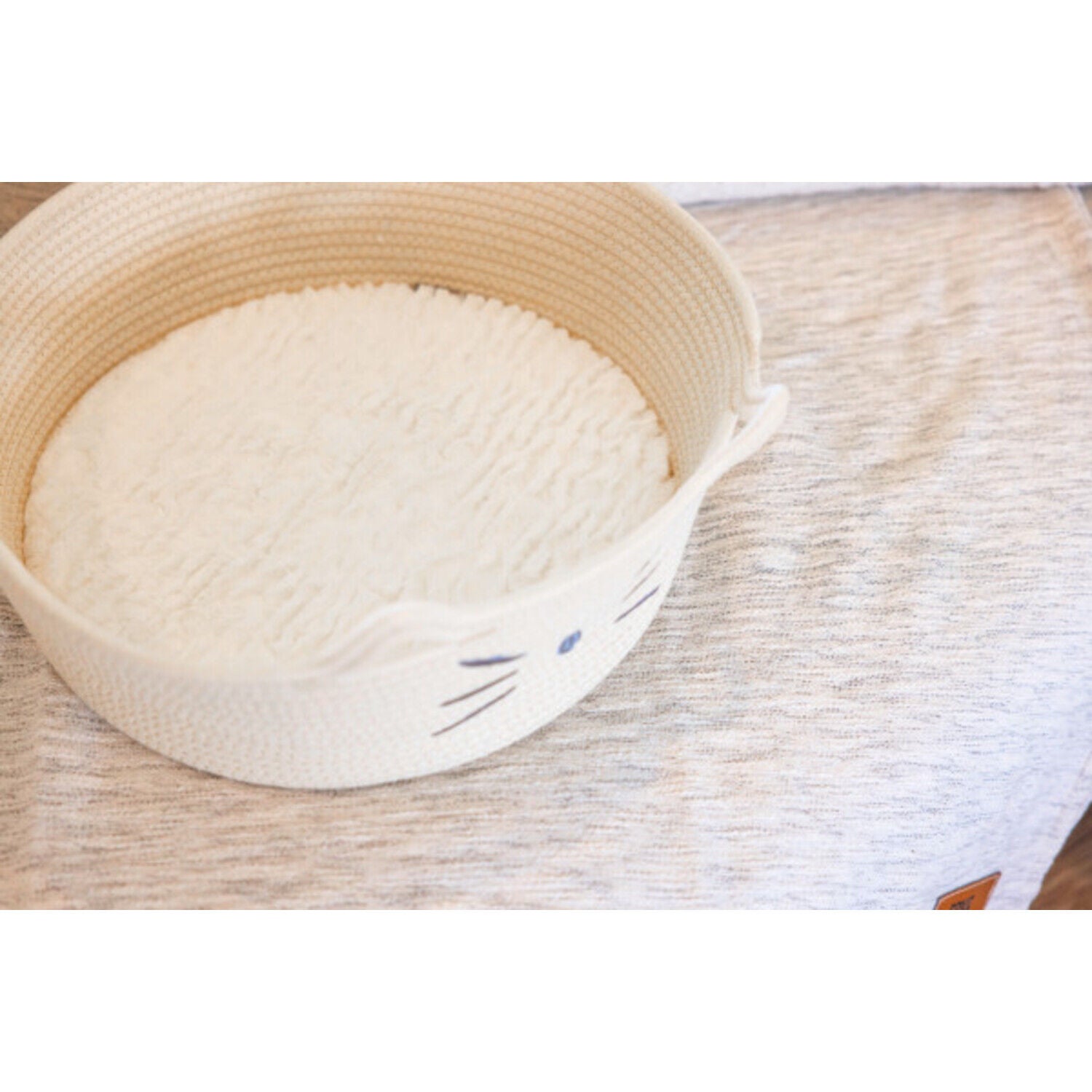 Catstages Bed & Basket Retreat Cat Bed, White, 15"