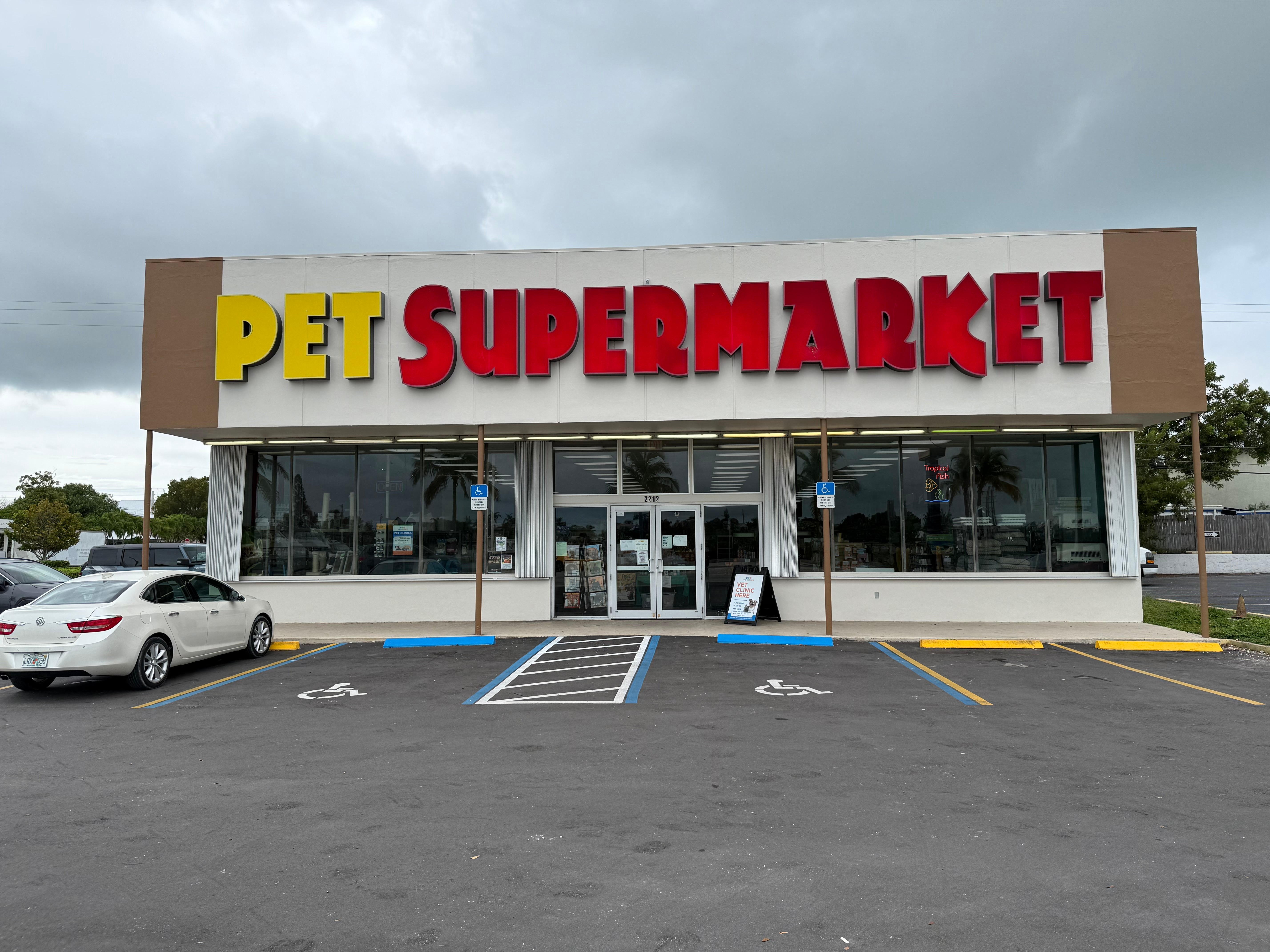 Store Image